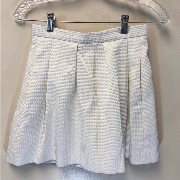 FRENCH CONNECTION textured box pleat mini skirt - Picture 3 of 4